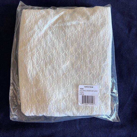 Long Sleeve Lace Minidress Size Large - Picture 5 of 5